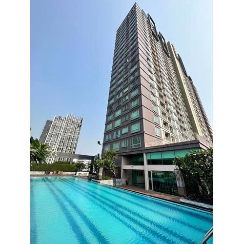 Thonglor 2 Bed 2 Bath Penthouse 30 Floor BKK Skyline View