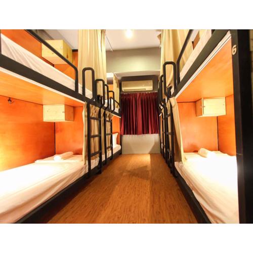 ThongLor Travellers Hostel and Cafe