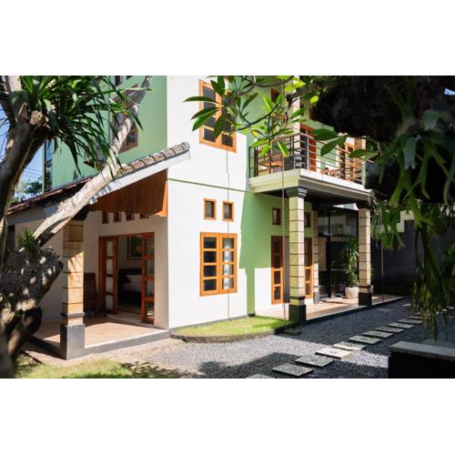 Three-bedroom villa with private pool and garden in Nusa Dua