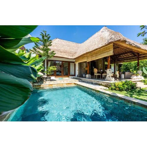 Three Bedrooms Elegant Home The White Door Villa