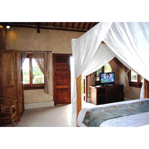 Three Monkeys Villas