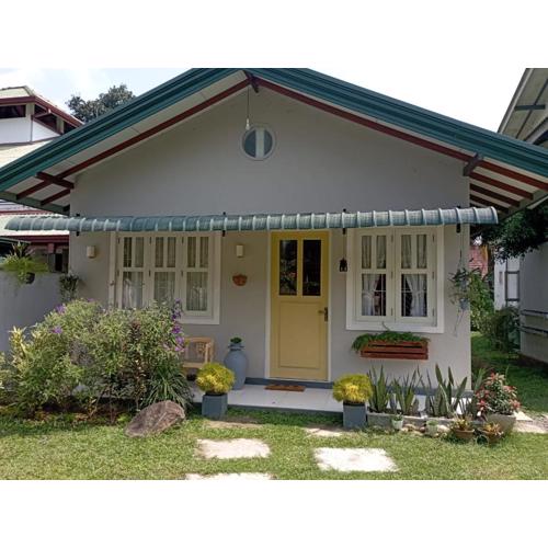 Tiny Art House with Garden