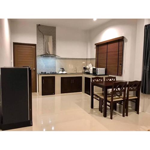 Tiny cozy home with little garden 7 min to beaches