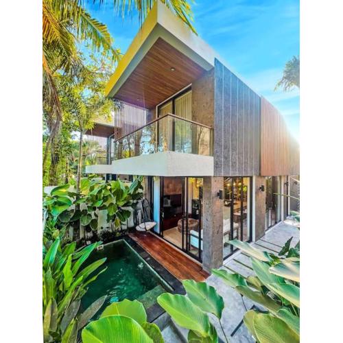 Tiny Villa Nyanyi - 2 BR Stylish Villa Private Pool 5 mins from Beach