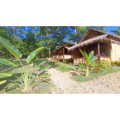 Tony's Country Glamping with chalet with private wash room accommodation