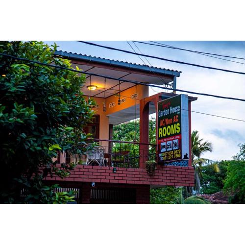 Tony's Garden House Back Packers inn