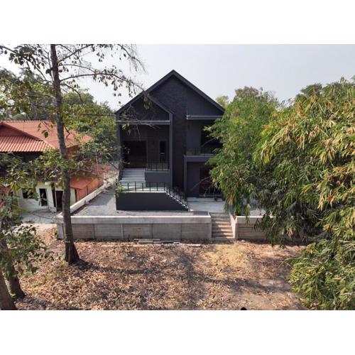 Top Ayutthaya Home of peace the sound of birds