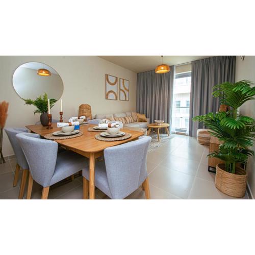 Top-Floor Corner Seaview Haven