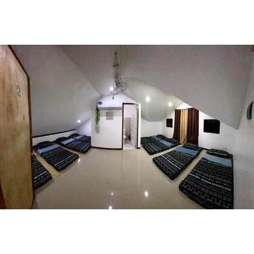 TopBudz Hostel Panagsama Moalboal