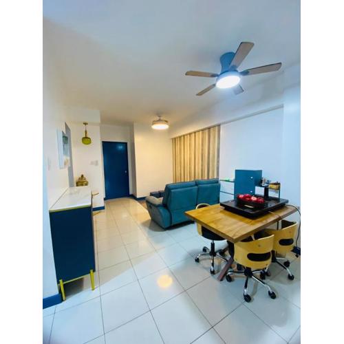 Torre De Manila taft Tan38