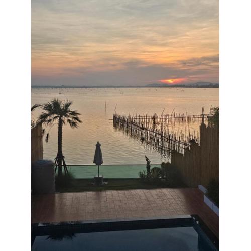 Touchwarin kohyor pool villa ธัชวารินเกาะยอพูลวิลล่า