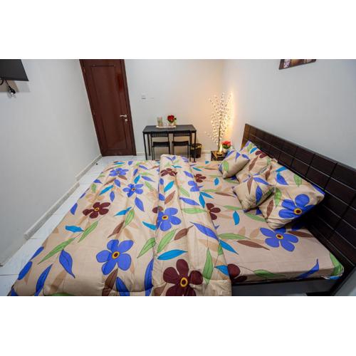 tourist Peaceful Family Rooms Abu Dhabi ME11APT baith al jannah LLC