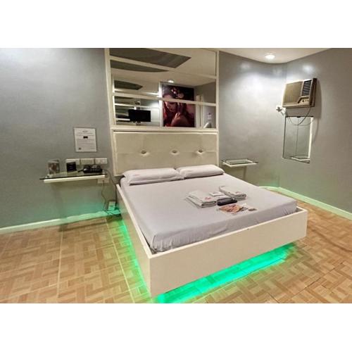 Town and Country Reposo