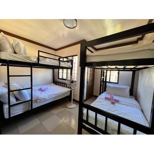 Townes Many Beds Home Near SM Lanang SMX Airport Samal Wharf