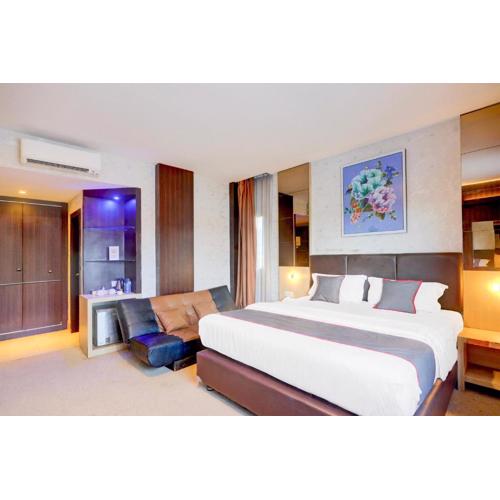 Townhouse Oak Batam near Grand Batam Mall formerly Lucky Star Hotel