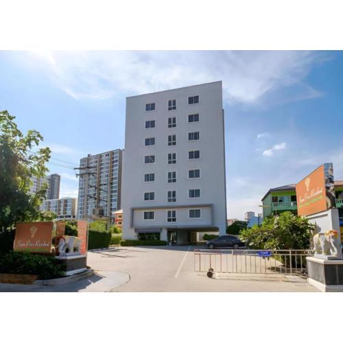 Townhouse Siam Privi Hotel