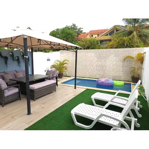 Townhouse with Private Pool and Beach Access.