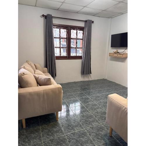 Traditional Thai House Chaloklum