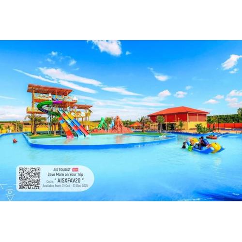 Trang Oasis Waterpark Hotel