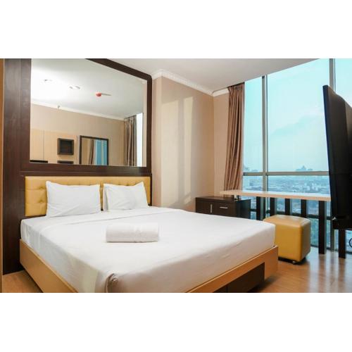 Tranquil 1BR GP Plaza Apartment By Travelio