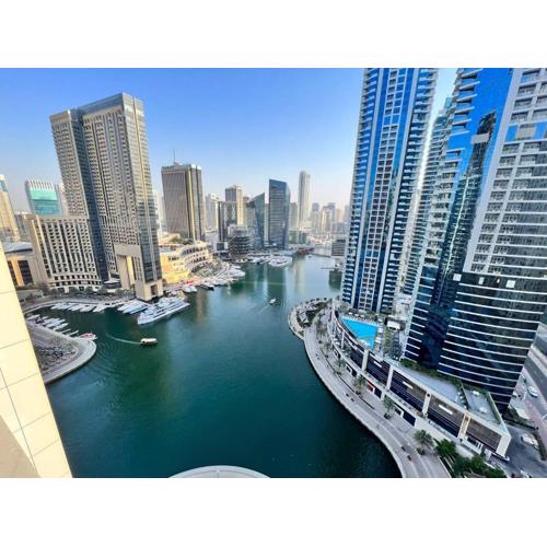 Tranquil Retreat With Epic Marina View