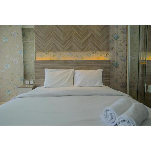 Tranquil Studio Apartment at Menteng Park By Travelio