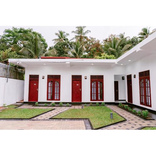 Transit Heaven - 10 Minutes to Airport