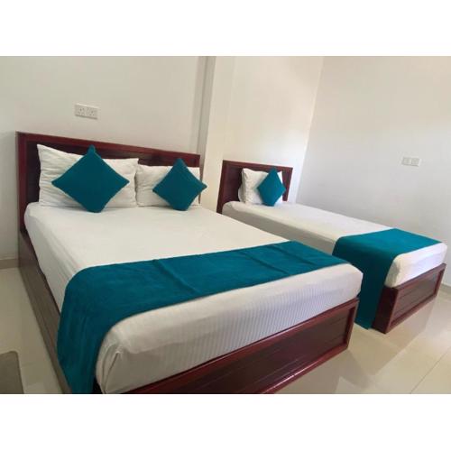 Travel Lodge City Hotel