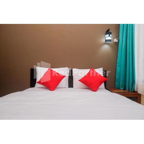 Travelista Homestay near GOR Candradimuka Semarang Mitra RedDoorz