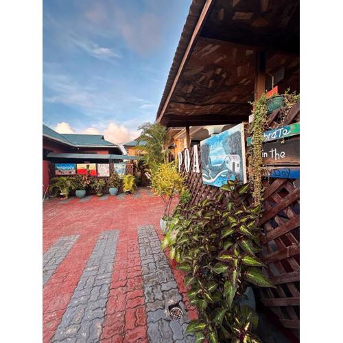 Travellers Home (Kifumbu)