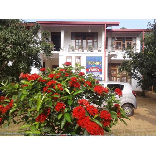 Treasure House Tourist Rest