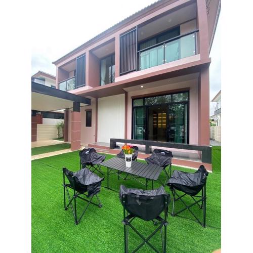 ทรีส์เฮาส์ Tree's House