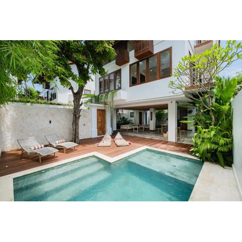 Treetop 2 - Scenic Bingin villa w master loft & sunrise views