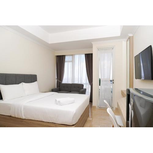 Trendy Studio at Menteng Park Apartment By Travelio