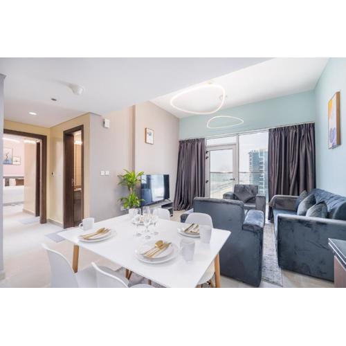 Trinity Holiday Homes - Spacious Modern Living 1BR & 2BR Unique Apartment