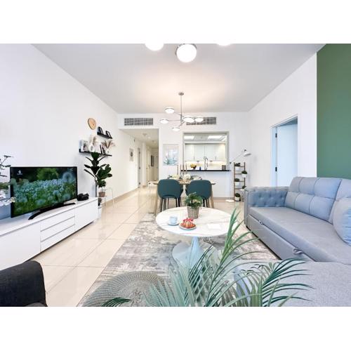 Trophy - 29 Boulevard Tower Downtown Suite