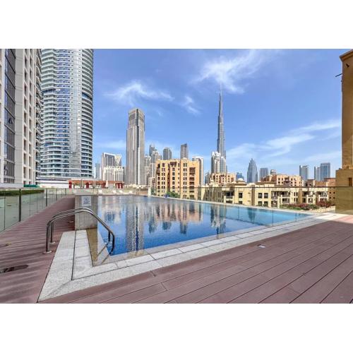 Trophy - Downtown Skyline Sanctuary Suite