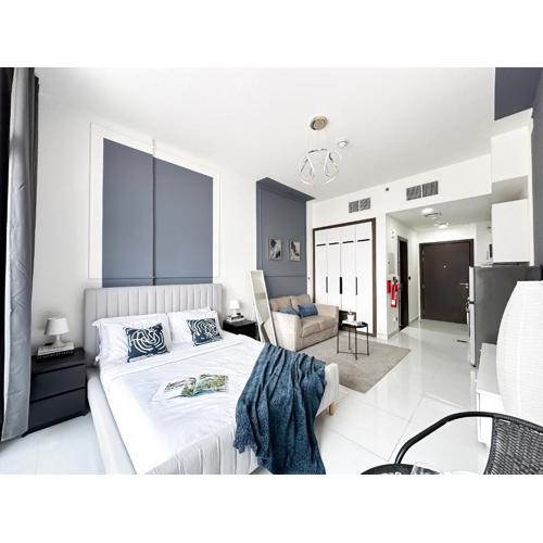 Trophy - Sunflower Sunrise Studio w free parking