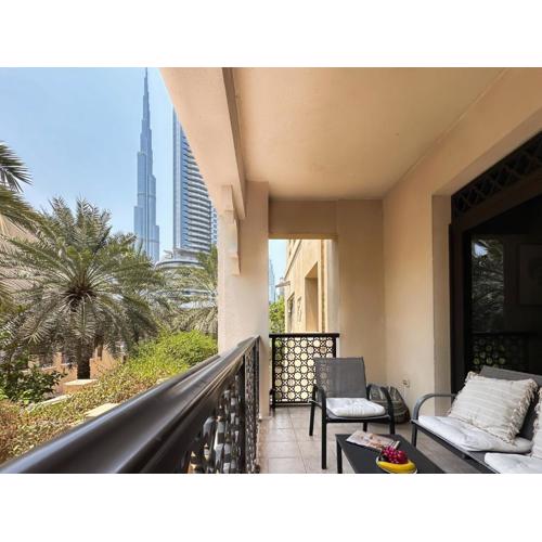 Trophy 2BR Aladdin Estate w Burj Khalifa View