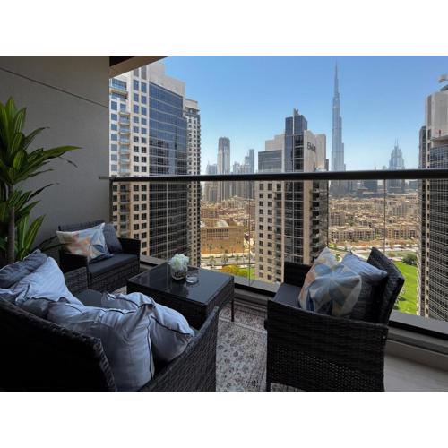 Trophy Elite Elegance Suites with Panaromic Burj Khalifa Views