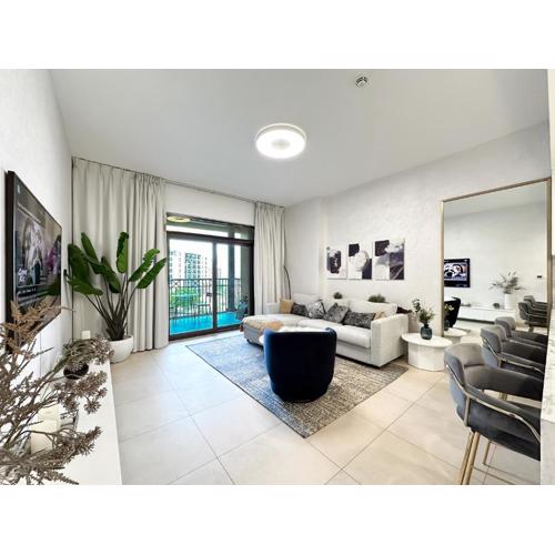 Trophy Jumeriah Pearl Retreat with Great Pool & Gym in Madinat Jumeriah Living