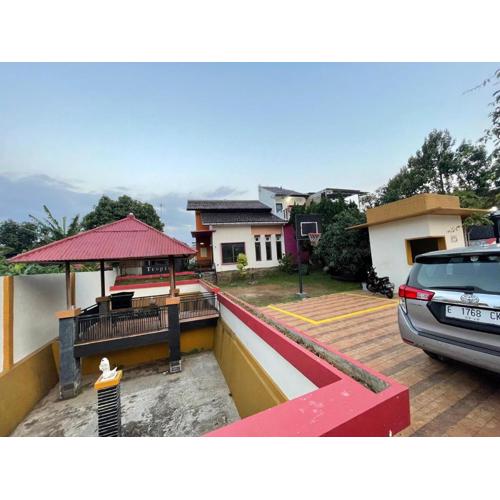 Tropica Villa, Kuningan