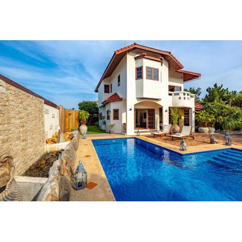 Tropical 6 Bedroom Villa Sanctuary