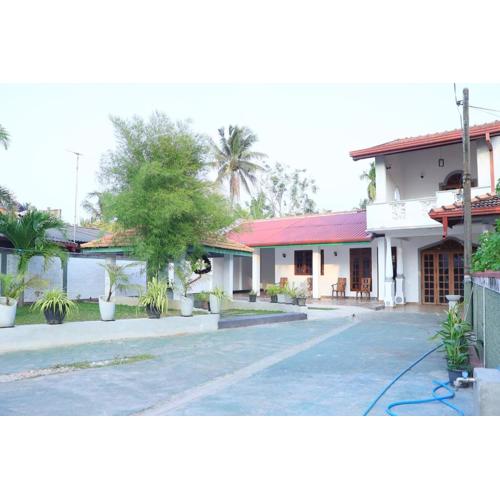 Tropical Annexe at Costa's Villa, Entire House