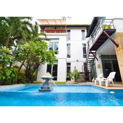 Tropical Garden Paradise Villa