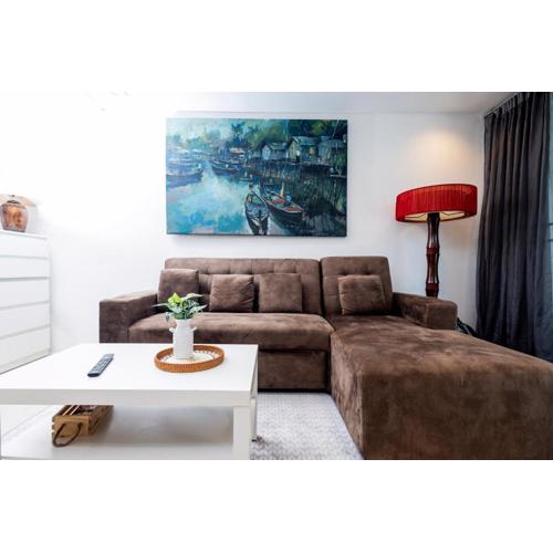 Tropical Hideaway Shared Pool