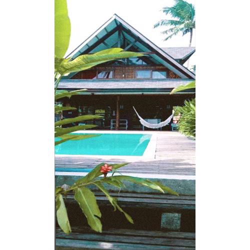 Tropical Jungle Villa 5 min walk to Cloud 9