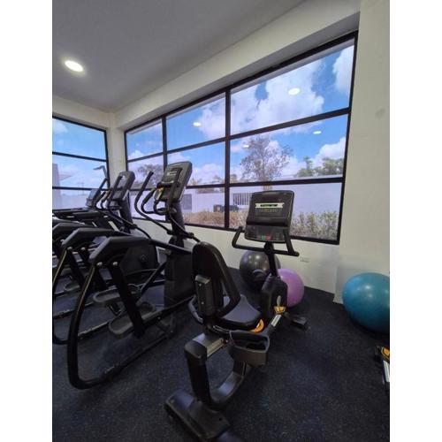 Tropical Lair, Pool, Gym