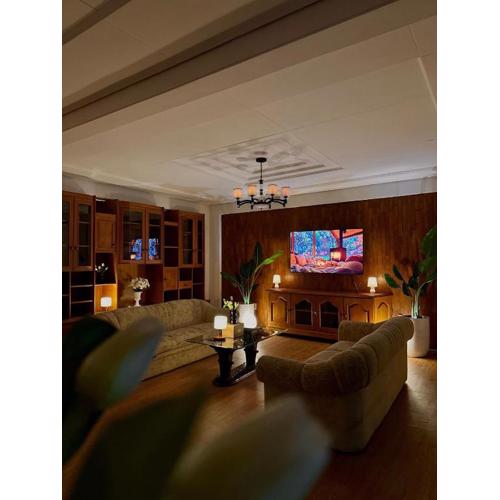 Tropical Lux 5BR Villa Panoramic Isola Bandung