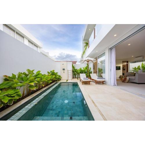 Tropical Luxe Villa - Walk to Beach & Ricefield View